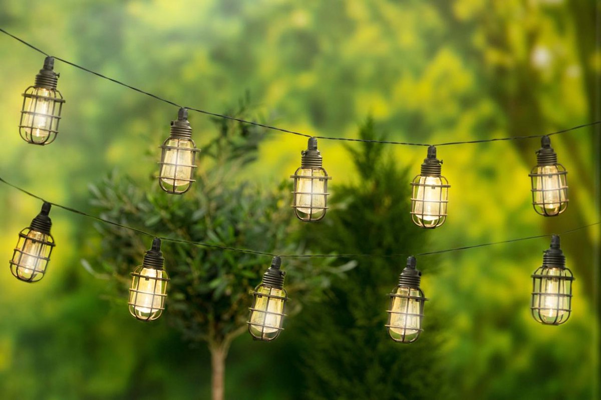 Grundig Lichtsnoer Ovaal Op Zonneenergie