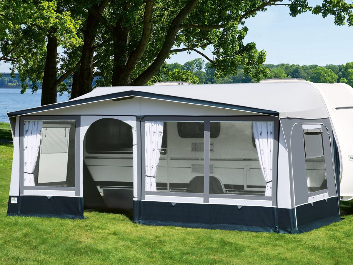 Brand Como 240 Caravanvoortent