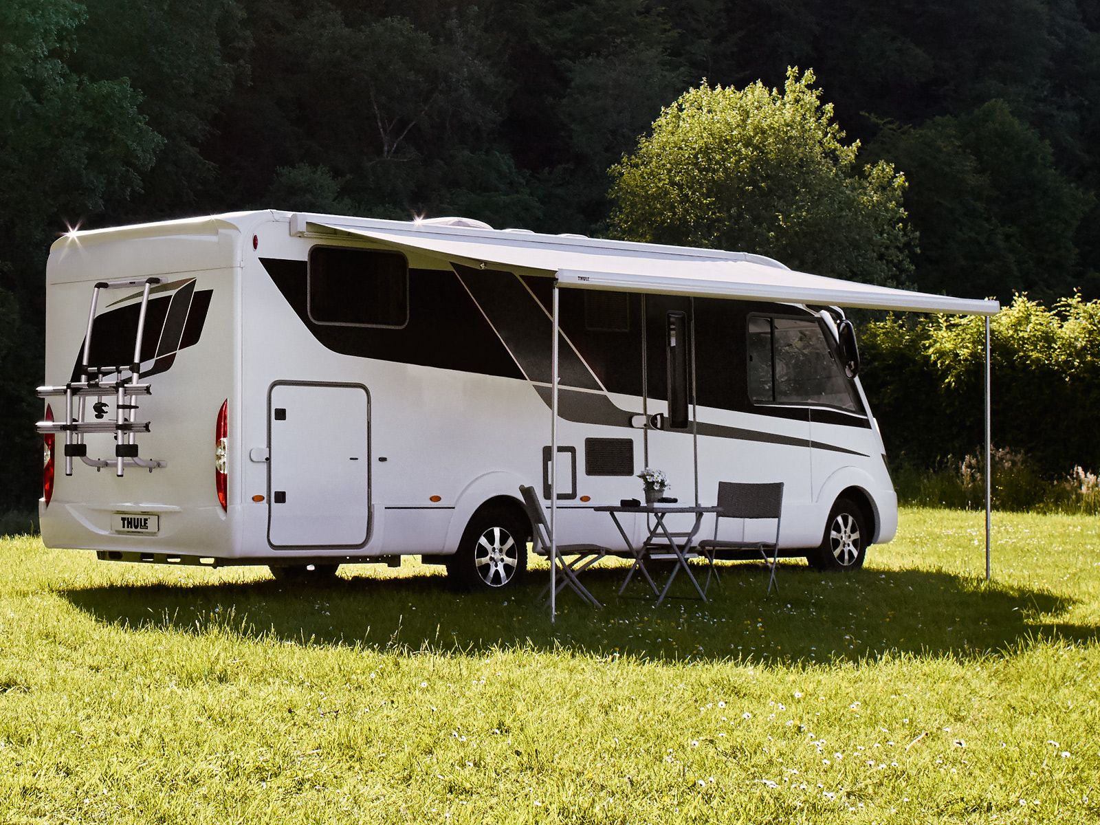 Thule 5200 Omnistor Wit Cassetteluifel